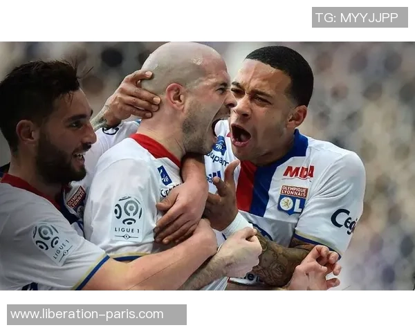 欧联杯精彩对决里昂与马竞激战成平局逆转瞬间引发全场热烈反响